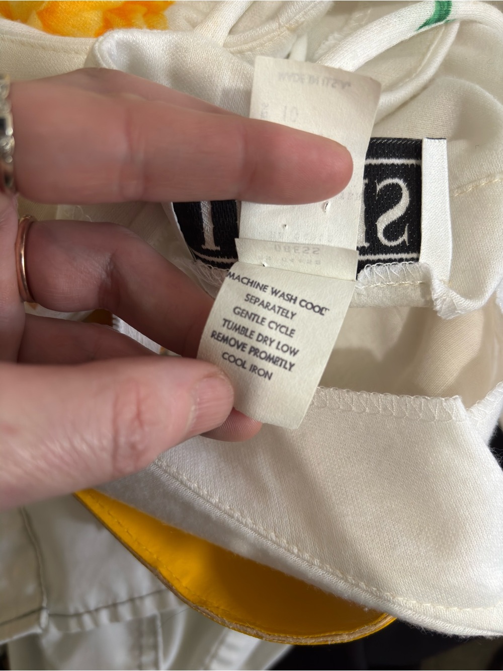 J. Ellis Vintage White Maxi Dress with Yellow Floral Print and Belt Size 10 - Picture 13 of 14